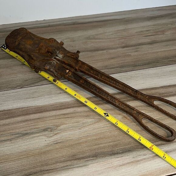 VINTAGE CAROLUS No. 14 BOLT CUTTER STERLING ILLINOIS Pat May 23, 1905 - Picture 9 of 10